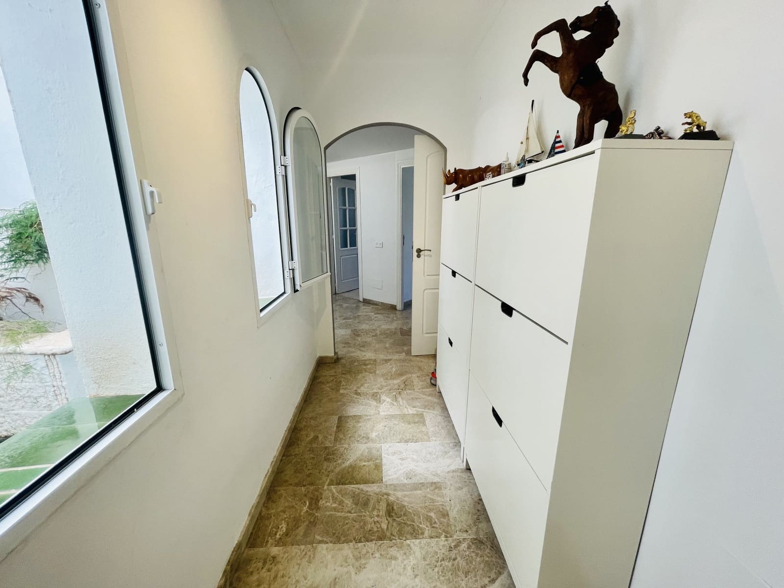 3 soverom Leilighet til salgs i Nueva Andalucia med svømmebasseng garasje - € 425 000 (Ref: 10002093)