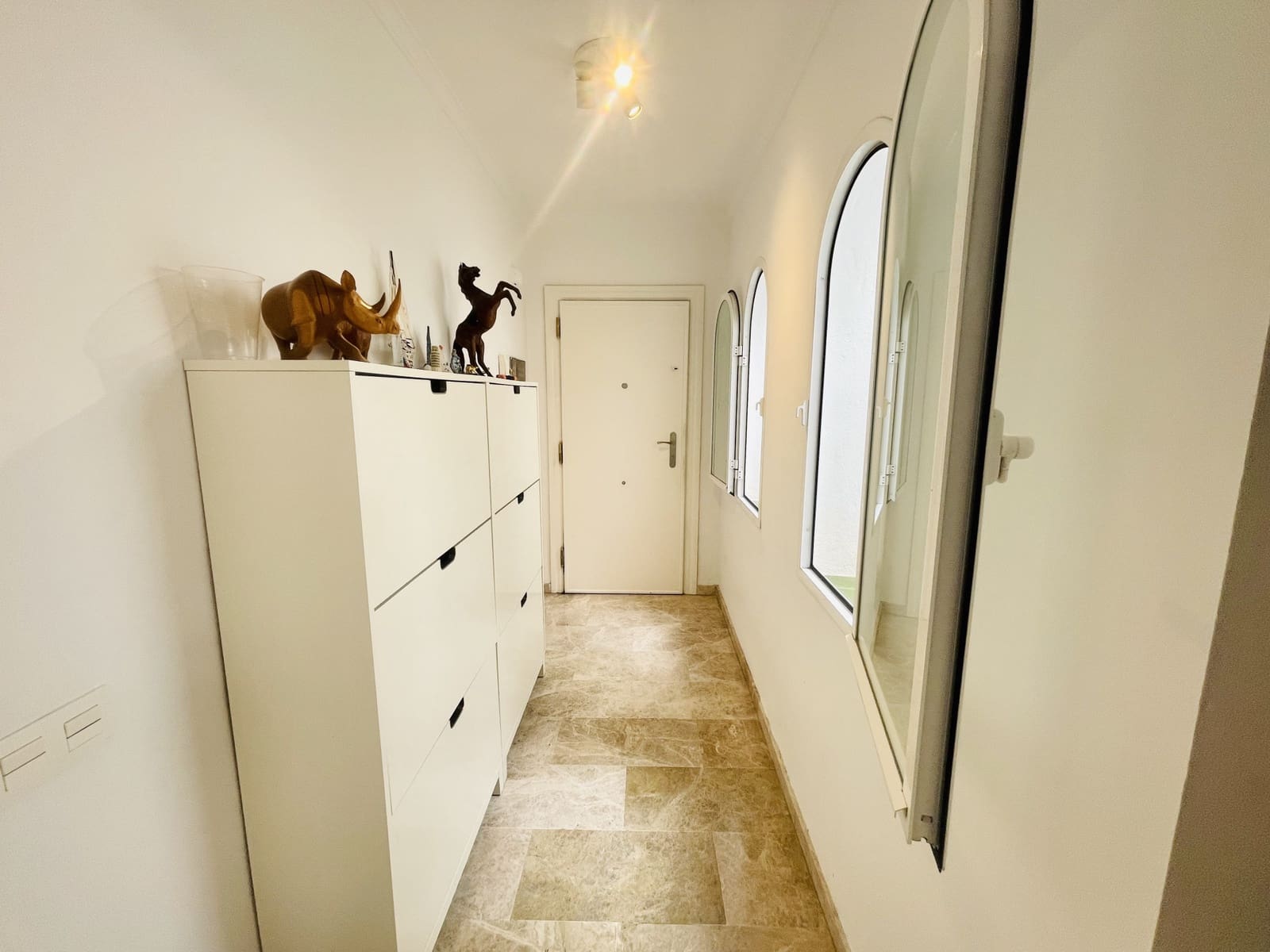 3 soverom Leilighet til salgs i Nueva Andalucia med svømmebasseng garasje - € 425 000 (Ref: 10002093)
