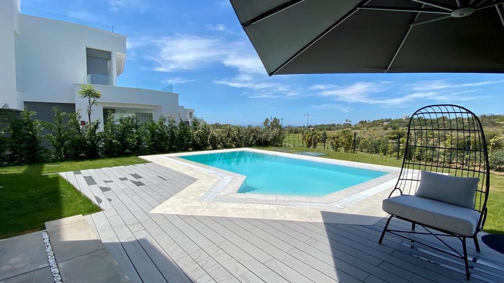 4 quarto Moradia para venda em Marbella com piscina garagem - 3 150 000 € (Ref: 10002094)