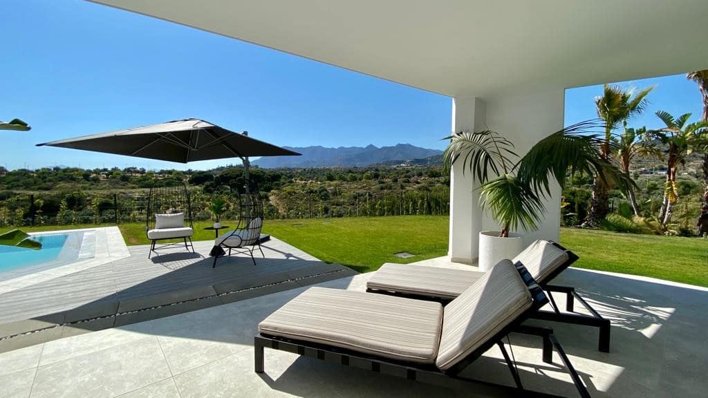4 quarto Moradia para venda em Marbella com piscina garagem - 3 150 000 € (Ref: 10002094)