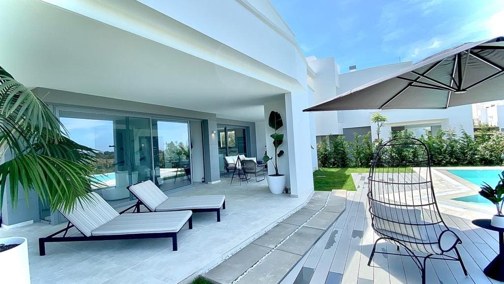 4 quarto Moradia para venda em Marbella com piscina garagem - 3 150 000 € (Ref: 10002094)
