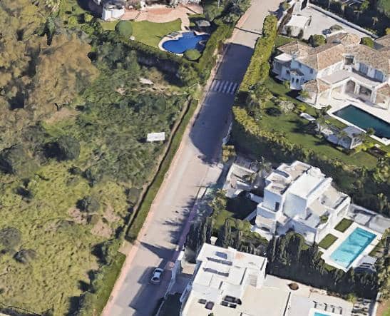 Bouwgrond te koop in Nueva Andalucia, Marbella - € 1.790.000 (Ref: 10002095)