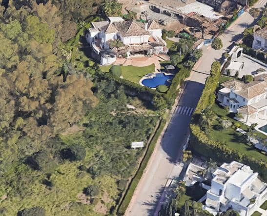 Bouwgrond te koop in Nueva Andalucia - € 1.790.000 (Ref: 10002095)