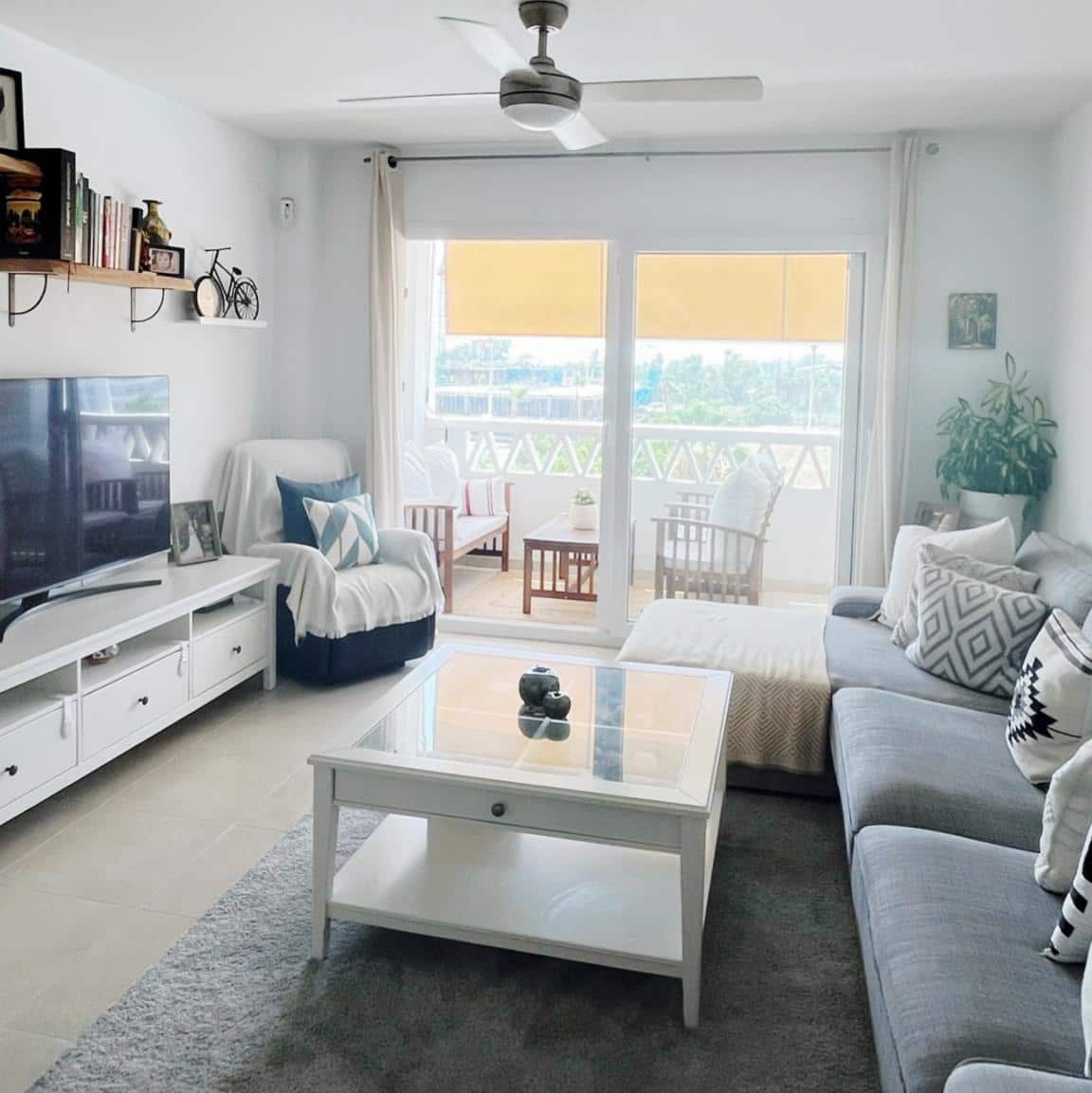 4 sovrum Lägenhet till salu i Nueva Andalucia med pool garage - 375 000 € (Ref: 10002096)