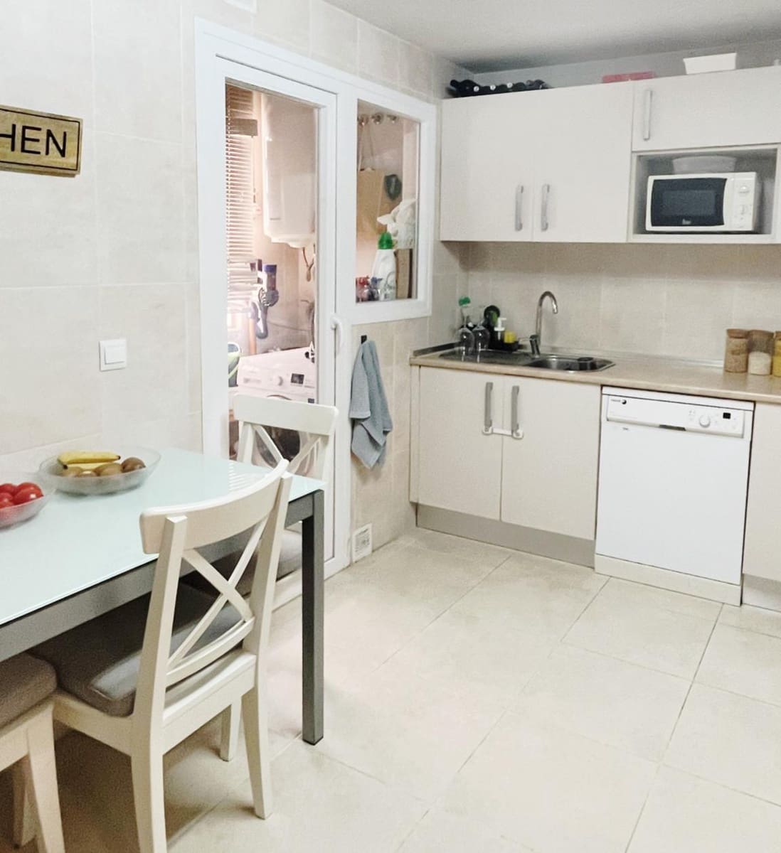 4 sovrum Lägenhet till salu i Nueva Andalucia med pool garage - 375 000 € (Ref: 10002096)