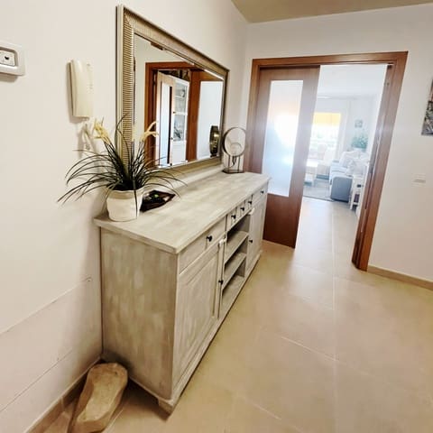 4 sovrum Lägenhet till salu i Nueva Andalucia, Marbella med pool garage - 375 000 € (Ref: 10002096)