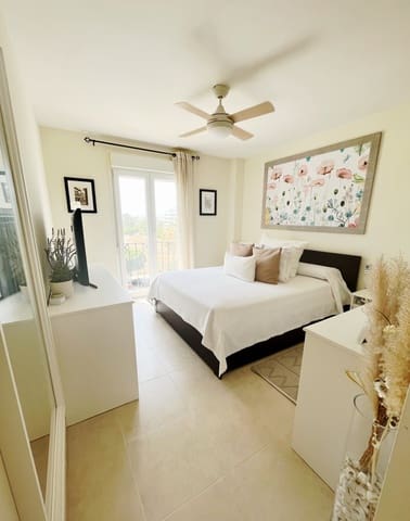 4 sovrum Lägenhet till salu i Nueva Andalucia, Marbella med pool garage - 375 000 € (Ref: 10002096)