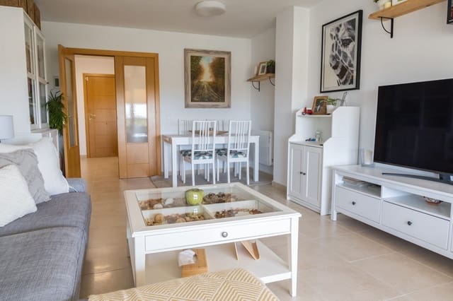 4 sovrum Lägenhet till salu i Nueva Andalucia, Marbella med pool garage - 375 000 € (Ref: 10002096)