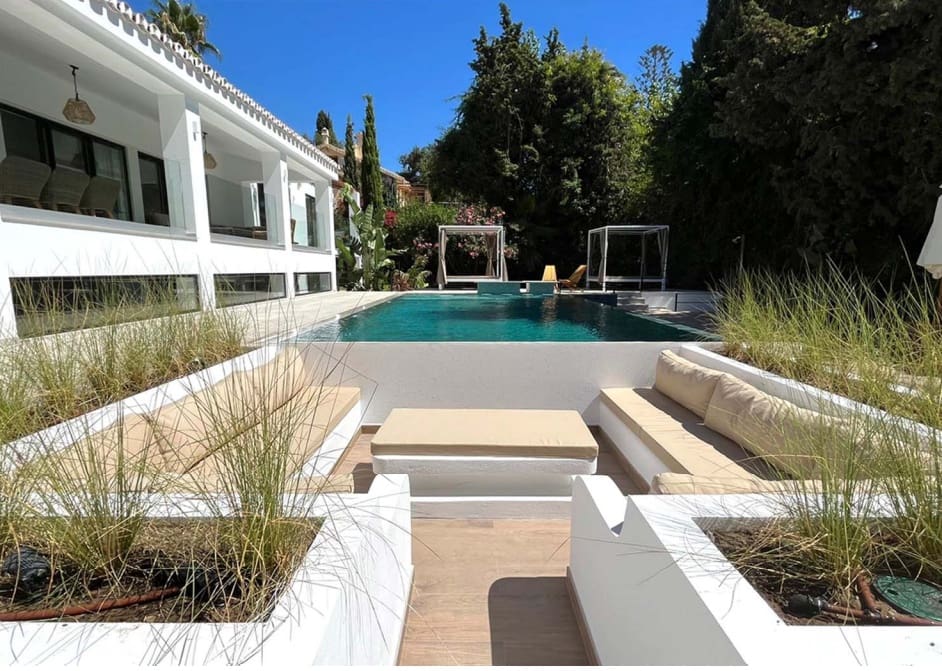 4 soveværelse Villa til salg i Marbella med swimmingpool garage - € 2.650.000 (Ref: 10002097)