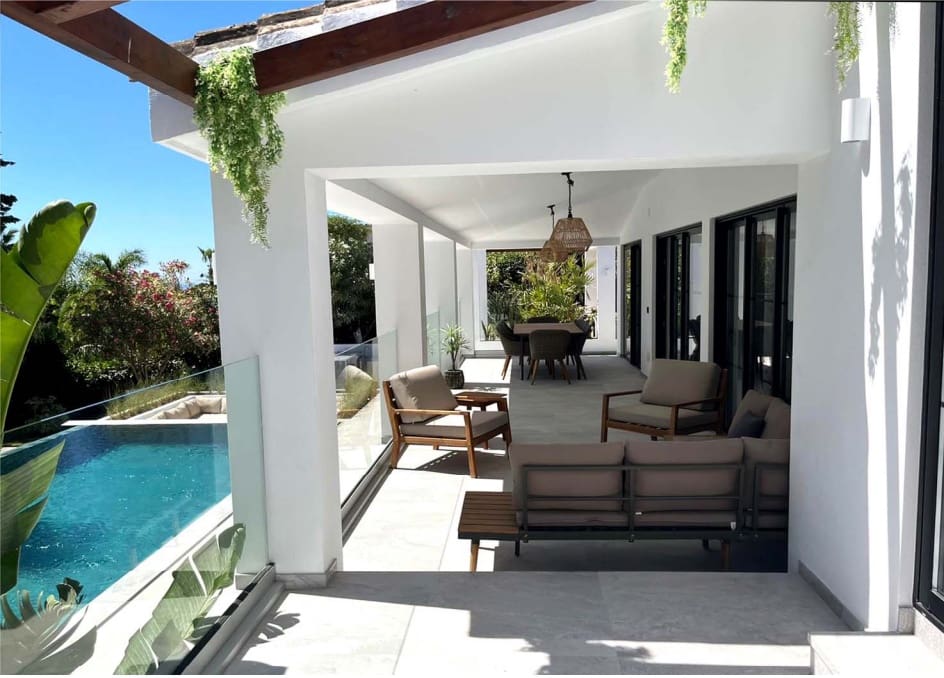 4 soveværelse Villa til salg i Marbella med swimmingpool garage - € 2.650.000 (Ref: 10002097)