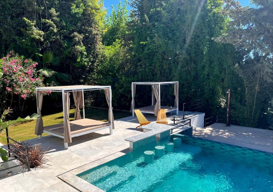4 soveværelse Villa til salg i Marbella med swimmingpool garage - € 2.650.000 (Ref: 10002097)
