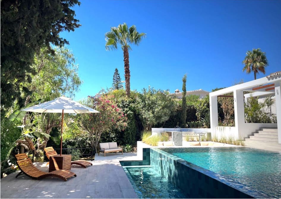 4 soveværelse Villa til salg i Marbella med swimmingpool garage - € 2.650.000 (Ref: 10002097)