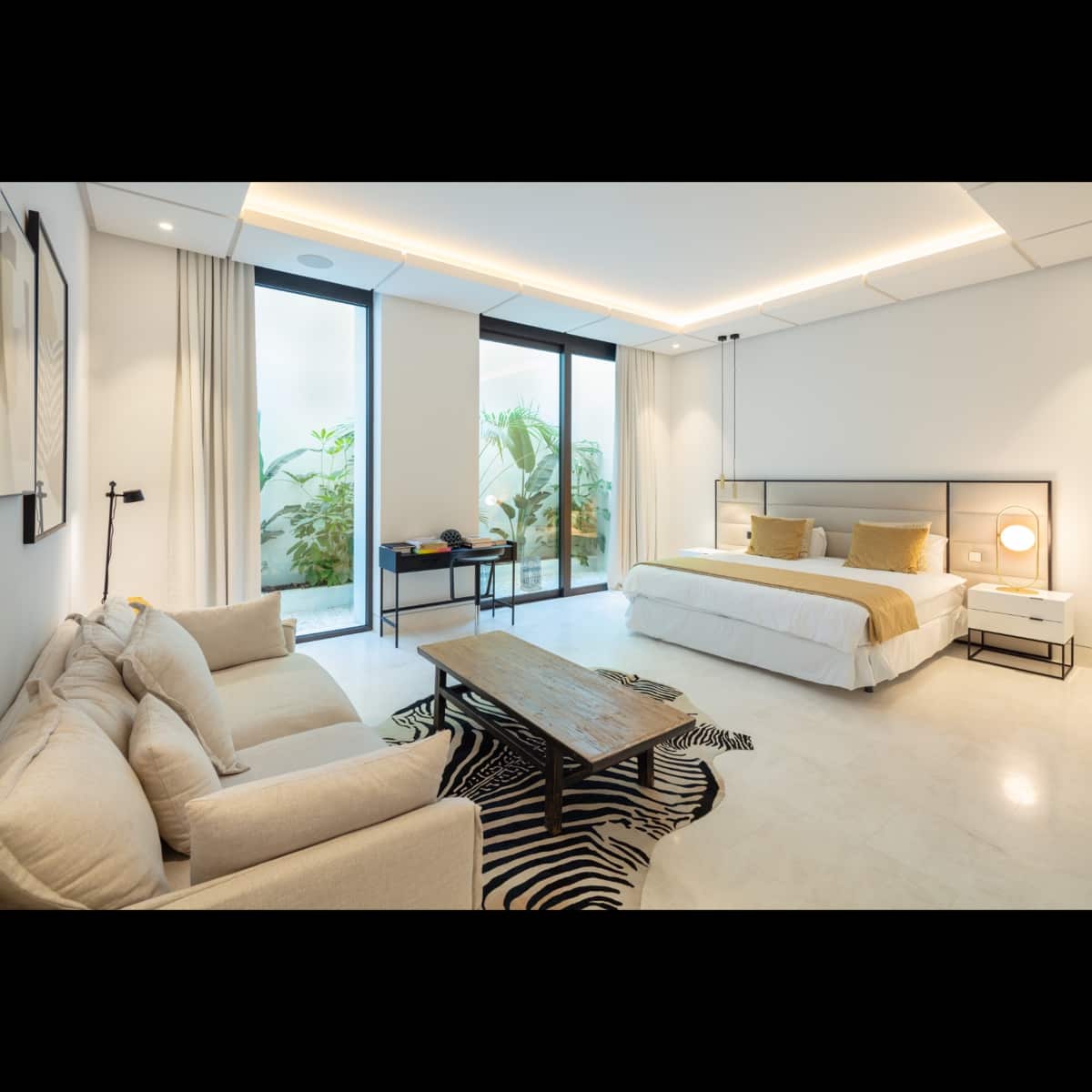 6 slaapkamer Villa te koop in Marbella met zwembad garage - € 13.500.000 (Ref: 10002099)