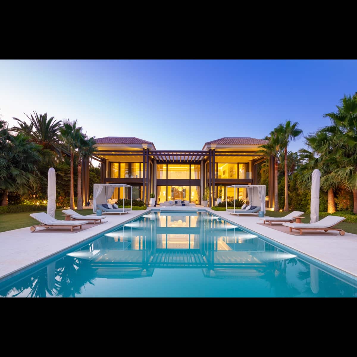 6 slaapkamer Villa te koop in Marbella met zwembad garage - € 13.500.000 (Ref: 10002099)