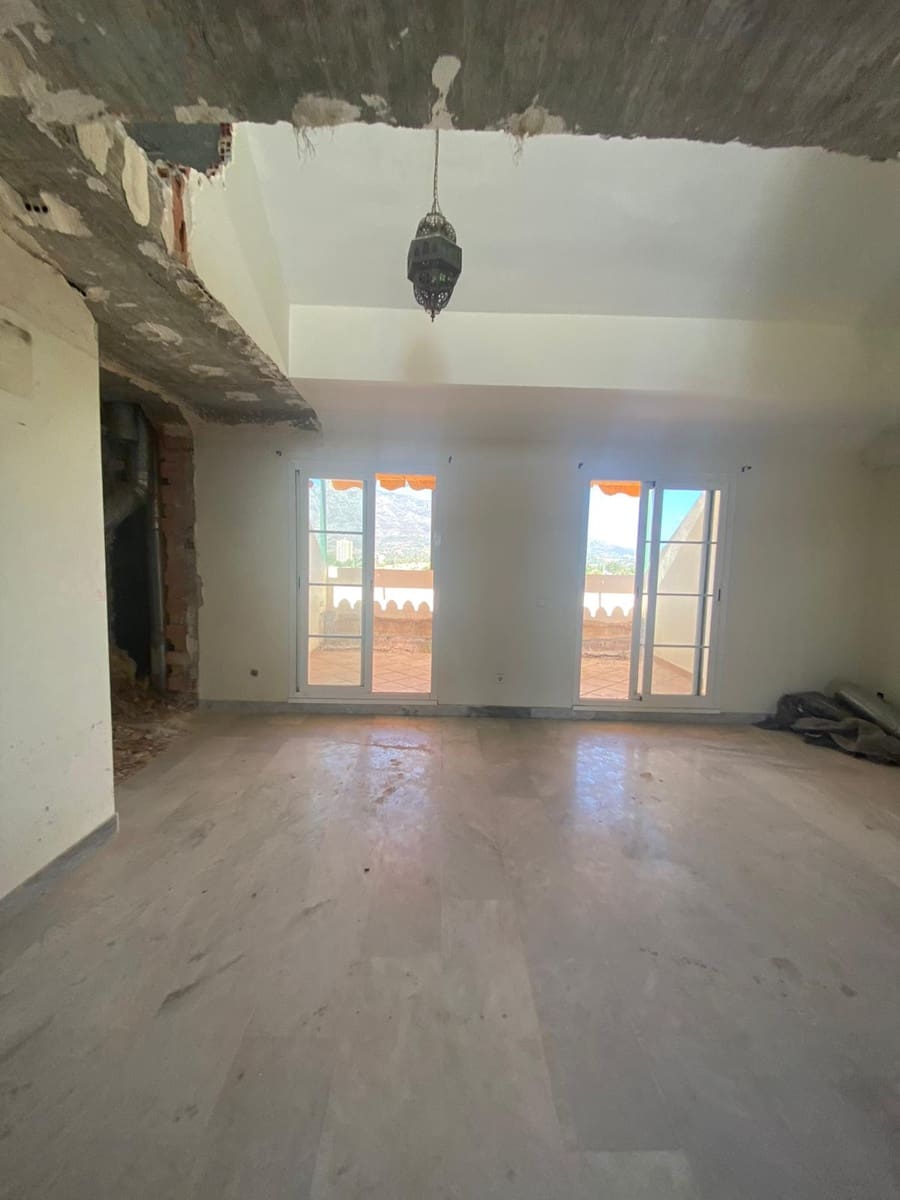 3 sypialnia Apartament na sprzedaż w Marbella z basenem garażem - 649 000 € (Ref: 10002105)