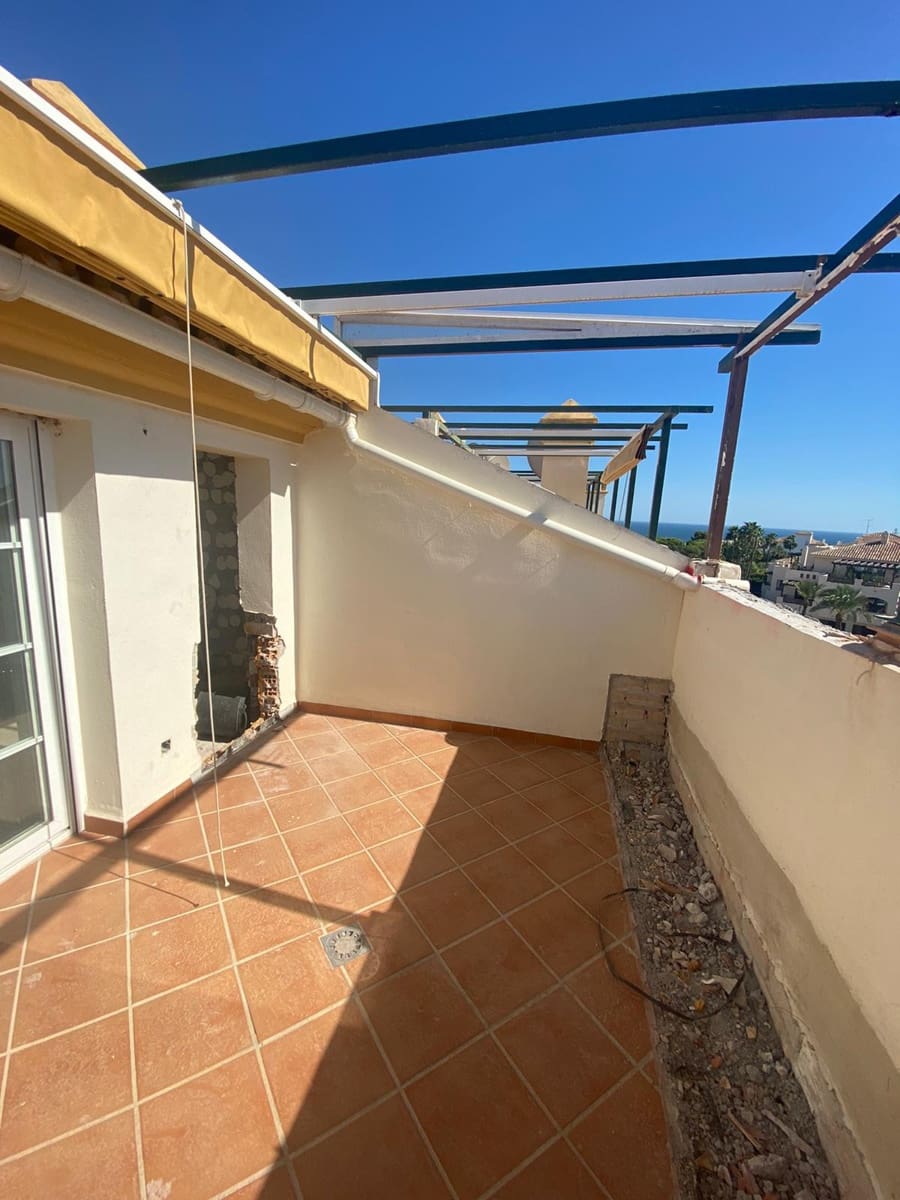 3 sypialnia Apartament na sprzedaż w Marbella z basenem garażem - 649 000 € (Ref: 10002105)