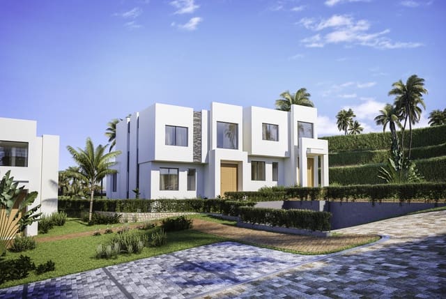 4 sypialnia Willa na sprzedaż w Marbella z basenem garażem - 1 230 000 € (Ref: 10002107)