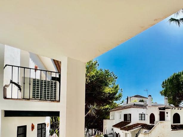 3 Zimmer Apartment zu verkaufen in Marbella mit Pool Garage - 545.000 € (Ref: 10002112)