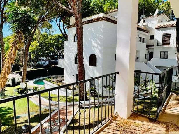3 Zimmer Apartment zu verkaufen in Marbella mit Pool Garage - 545.000 € (Ref: 10002112)