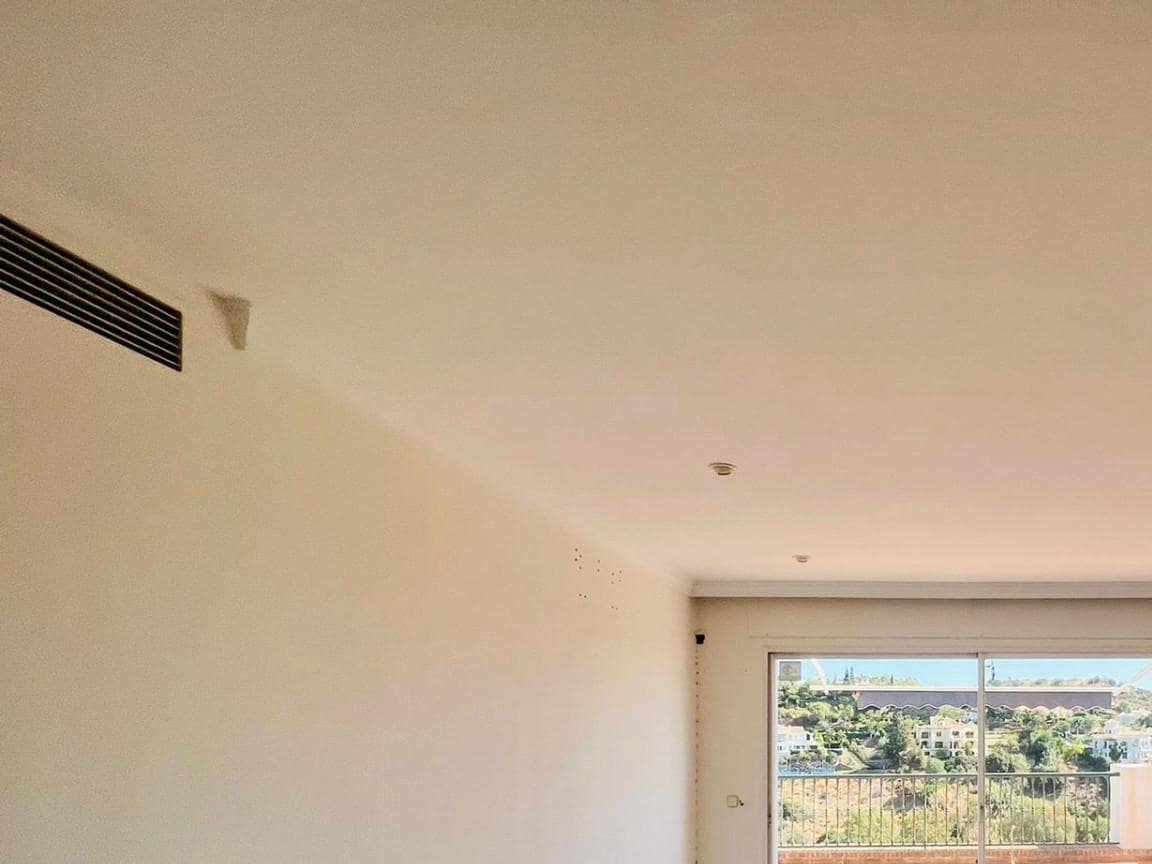 3 sypialnia Apartament na sprzedaż w La Quinta z basenem garażem - 750 000 € (Ref: 10002115)
