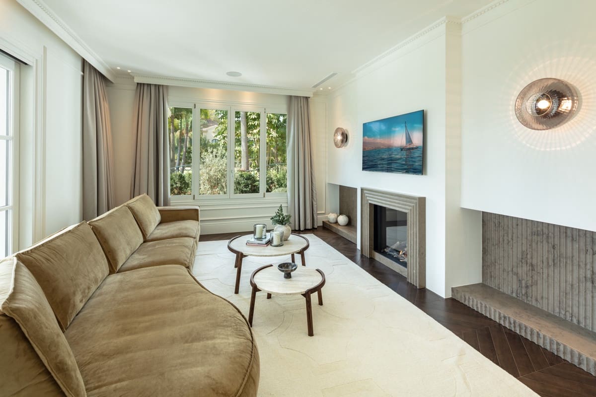 6 soverom Villa til salgs i Marbella med svømmebasseng garasje - € 8 750 000 (Ref: 10002116)
