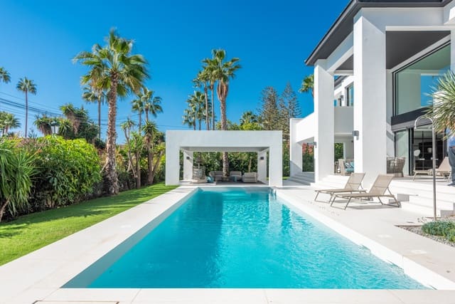 6 bedroom Villa for sale in Marbella with pool garage - € 5,490,000 (Ref: 10002117)