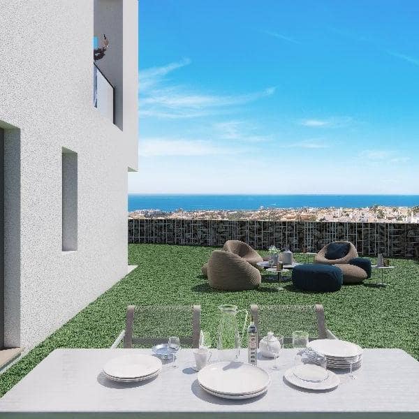 4 chambre Villa/Maison à vendre à Marbella avec piscine garage - 388 000 € (Ref: 10002119)