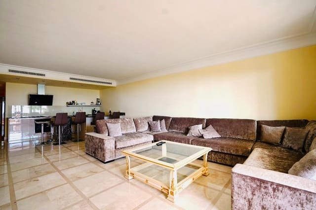 3 soverom Leilighet til salgs i Estepona med svømmebasseng garasje - € 1 495 000 (Ref: 10002120)