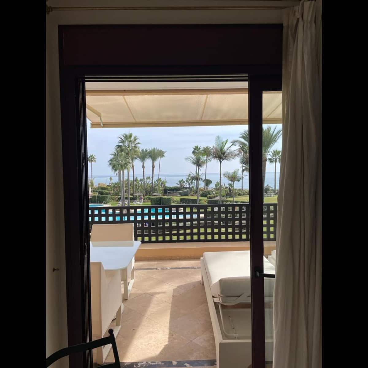 3 soverom Leilighet til salgs i Estepona med svømmebasseng garasje - € 1 495 000 (Ref: 10002120)