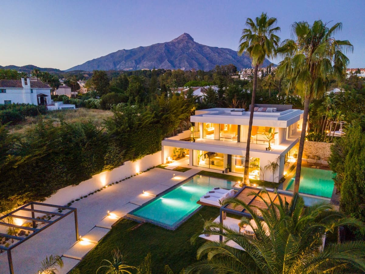 4 slaapkamer Villa te koop in Marbella met zwembad garage - € 3.300.000 (Ref: 10002131)