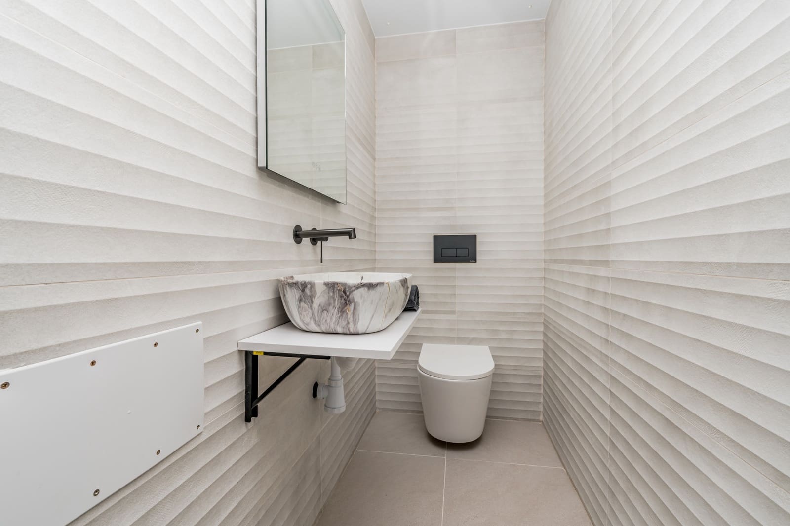 Apartamento de 3 habitaciones en Marbella en venta con piscina garaje - 600.000 € (Ref: 10002137)