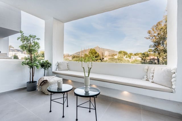 Apartamento de 3 habitaciones en Marbella en venta con piscina garaje - 600.000 € (Ref: 10002137)