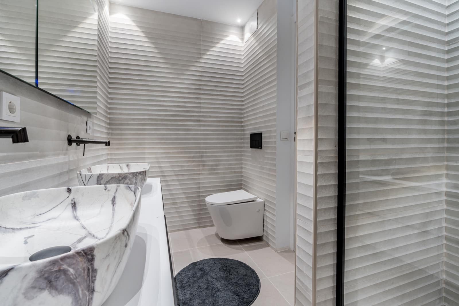 Apartamento de 3 habitaciones en Marbella en venta con piscina garaje - 600.000 € (Ref: 10002137)