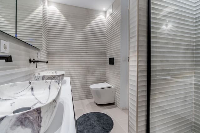 Apartamento de 3 habitaciones en Marbella en venta con piscina garaje - 600.000 € (Ref: 10002137)
