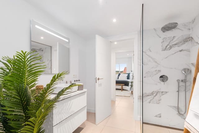 3 sypialnia Apartament na sprzedaż w Marbella z basenem garażem - 695 000 € (Ref: 10002139)