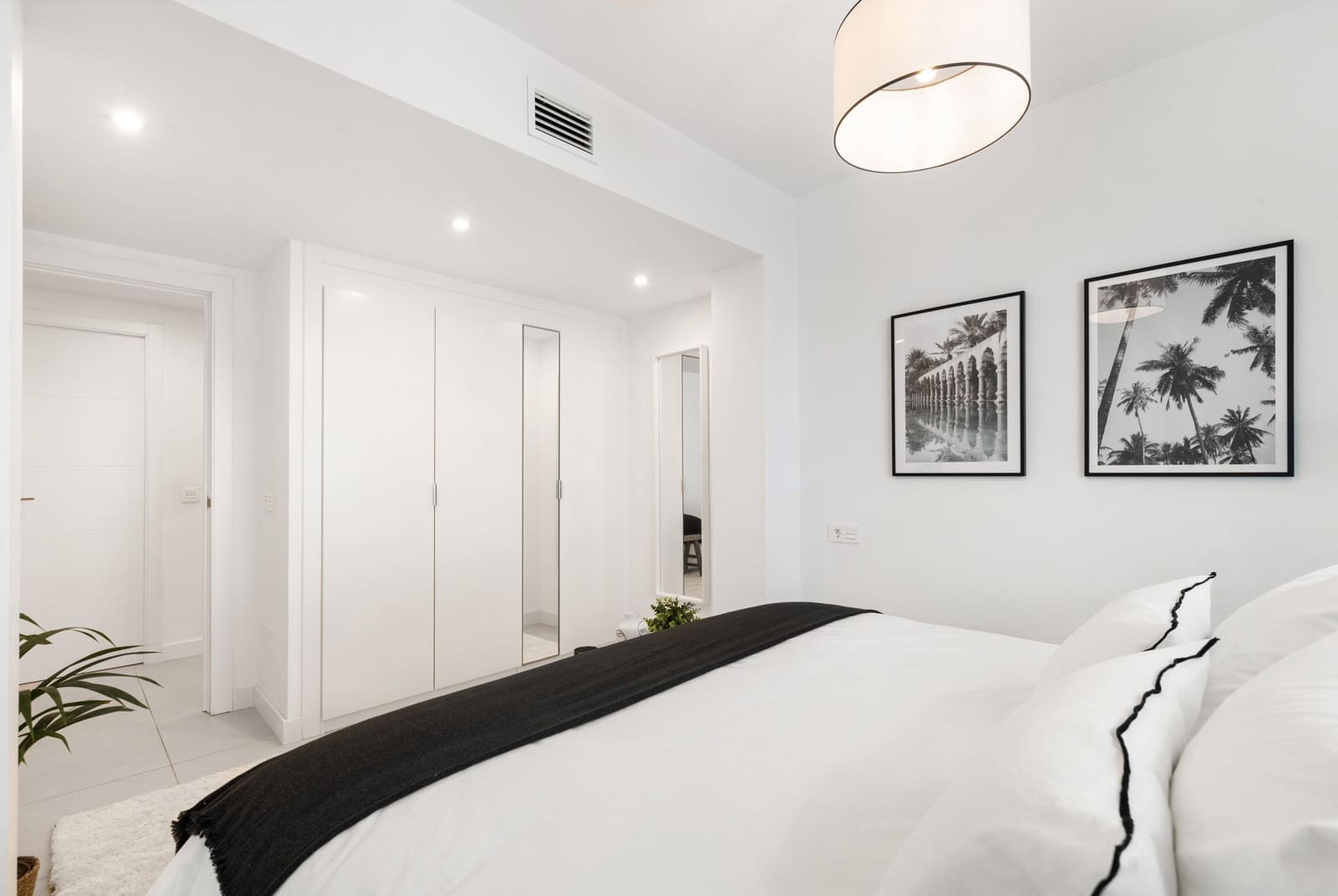3 sypialnia Apartament na sprzedaż w Marbella z basenem garażem - 695 000 € (Ref: 10002139)
