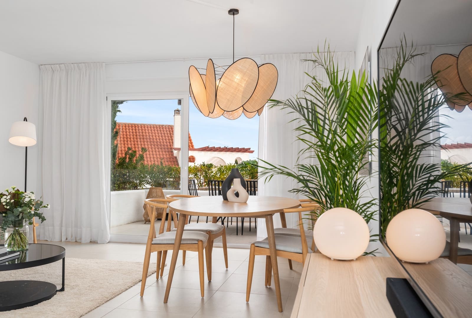 3 sypialnia Apartament na sprzedaż w Marbella z basenem garażem - 695 000 € (Ref: 10002139)