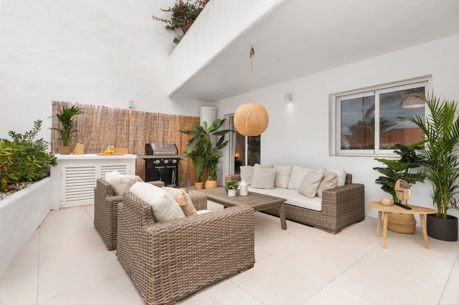 3 sypialnia Apartament na sprzedaż w Marbella z basenem garażem - 695 000 € (Ref: 10002139)