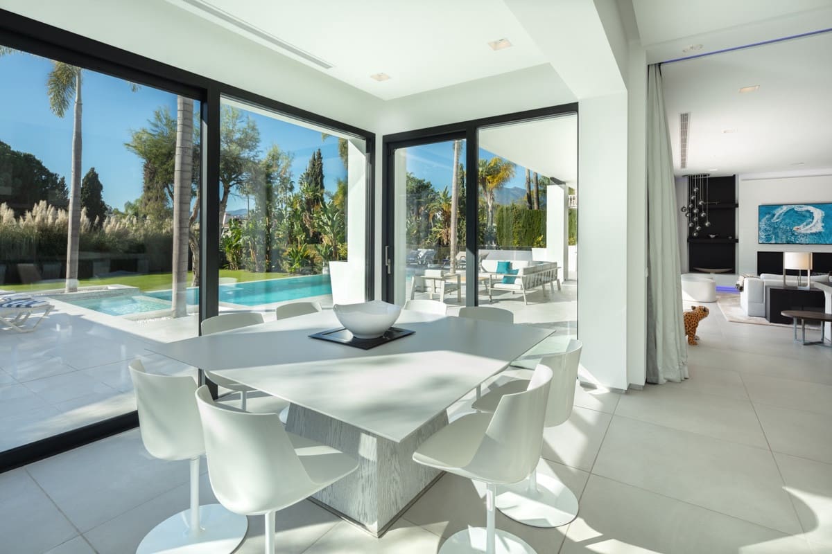 5 soveværelse Villa til salg i Marbella med swimmingpool garage - € 5.950.000 (Ref: 10002141)