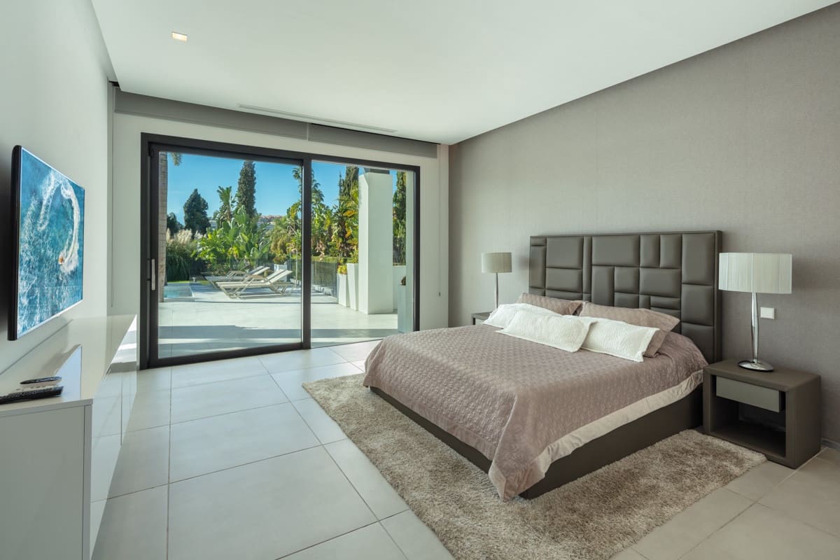 5 soveværelse Villa til salg i Marbella med swimmingpool garage - € 5.950.000 (Ref: 10002141)