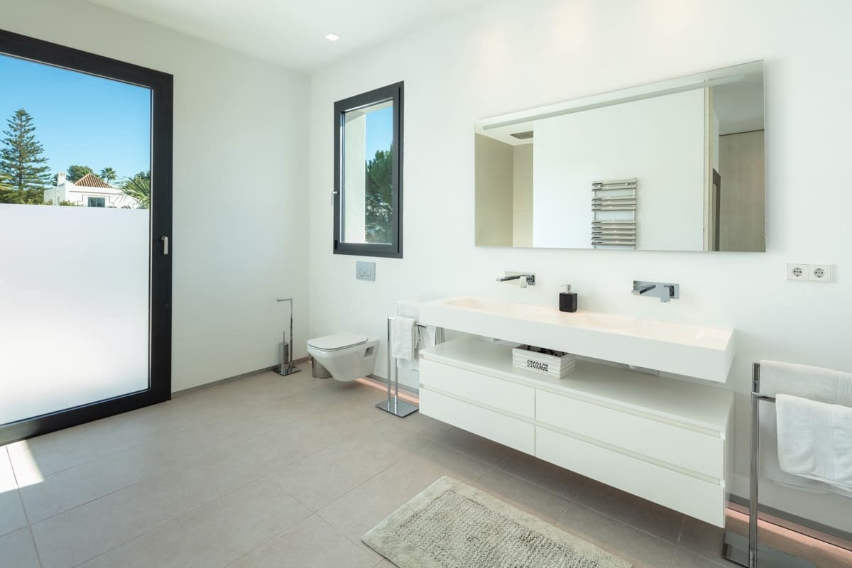 5 soveværelse Villa til salg i Marbella med swimmingpool garage - € 5.950.000 (Ref: 10002141)