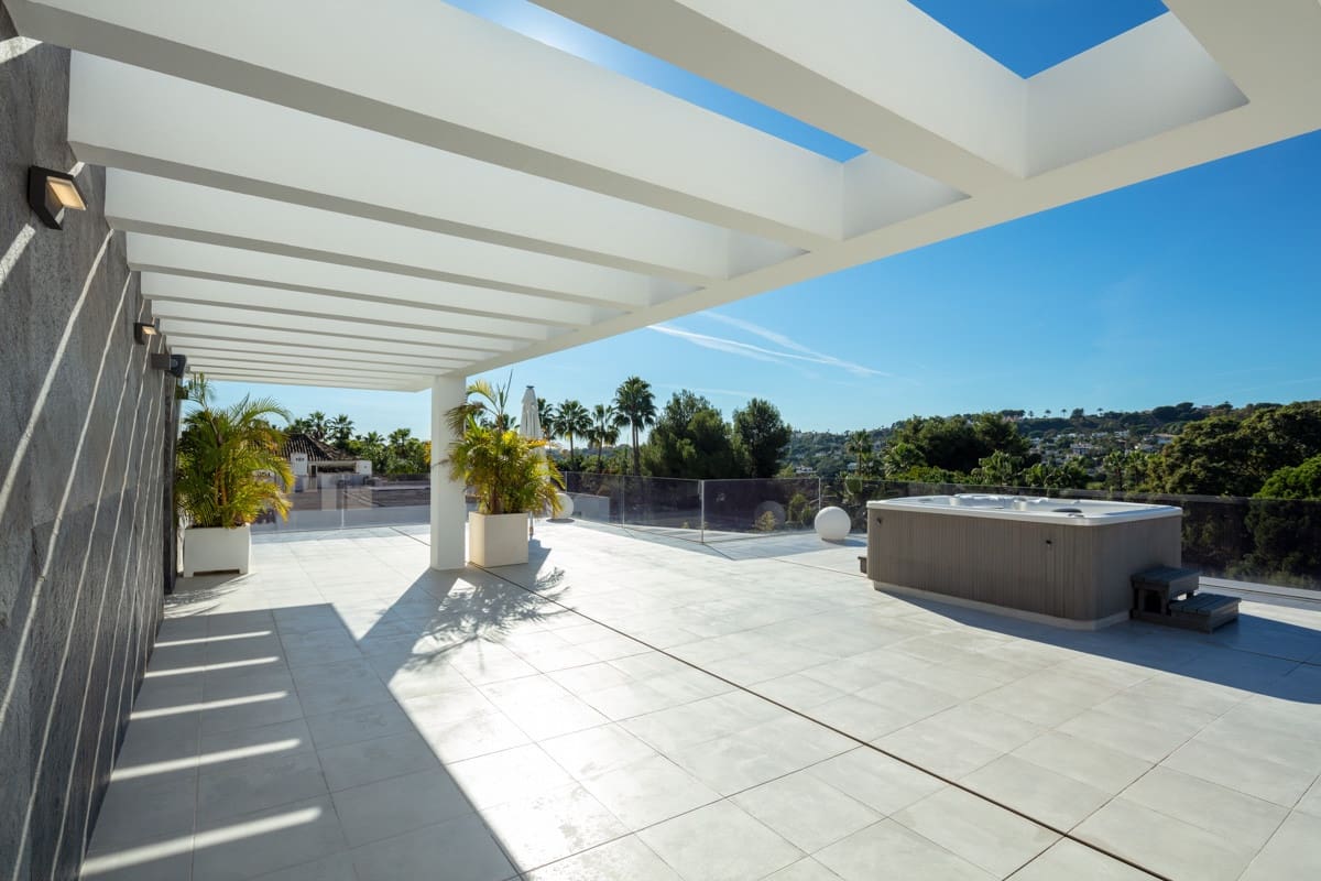 5 soveværelse Villa til salg i Marbella med swimmingpool garage - € 5.950.000 (Ref: 10002141)