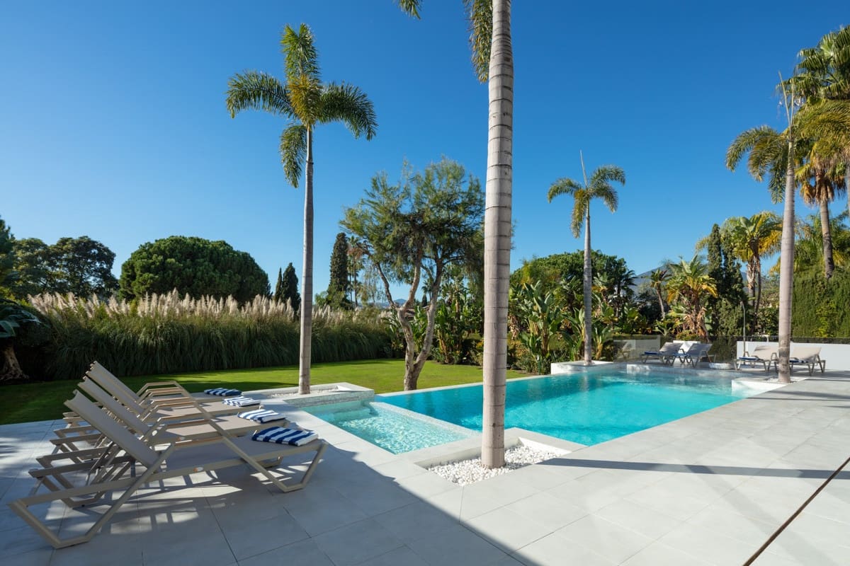 5 soveværelse Villa til salg i Marbella med swimmingpool garage - € 5.950.000 (Ref: 10002141)