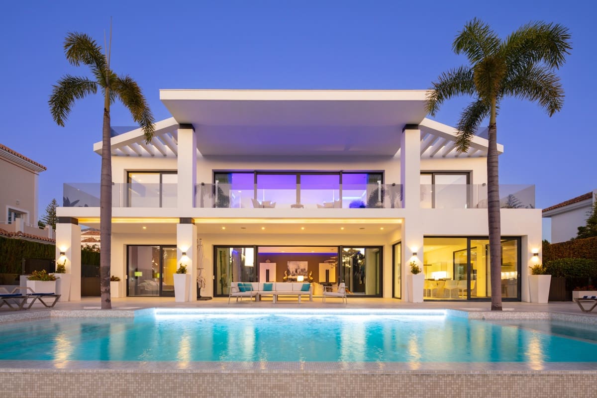 5 soveværelse Villa til salg i Marbella med swimmingpool garage - € 5.950.000 (Ref: 10002141)