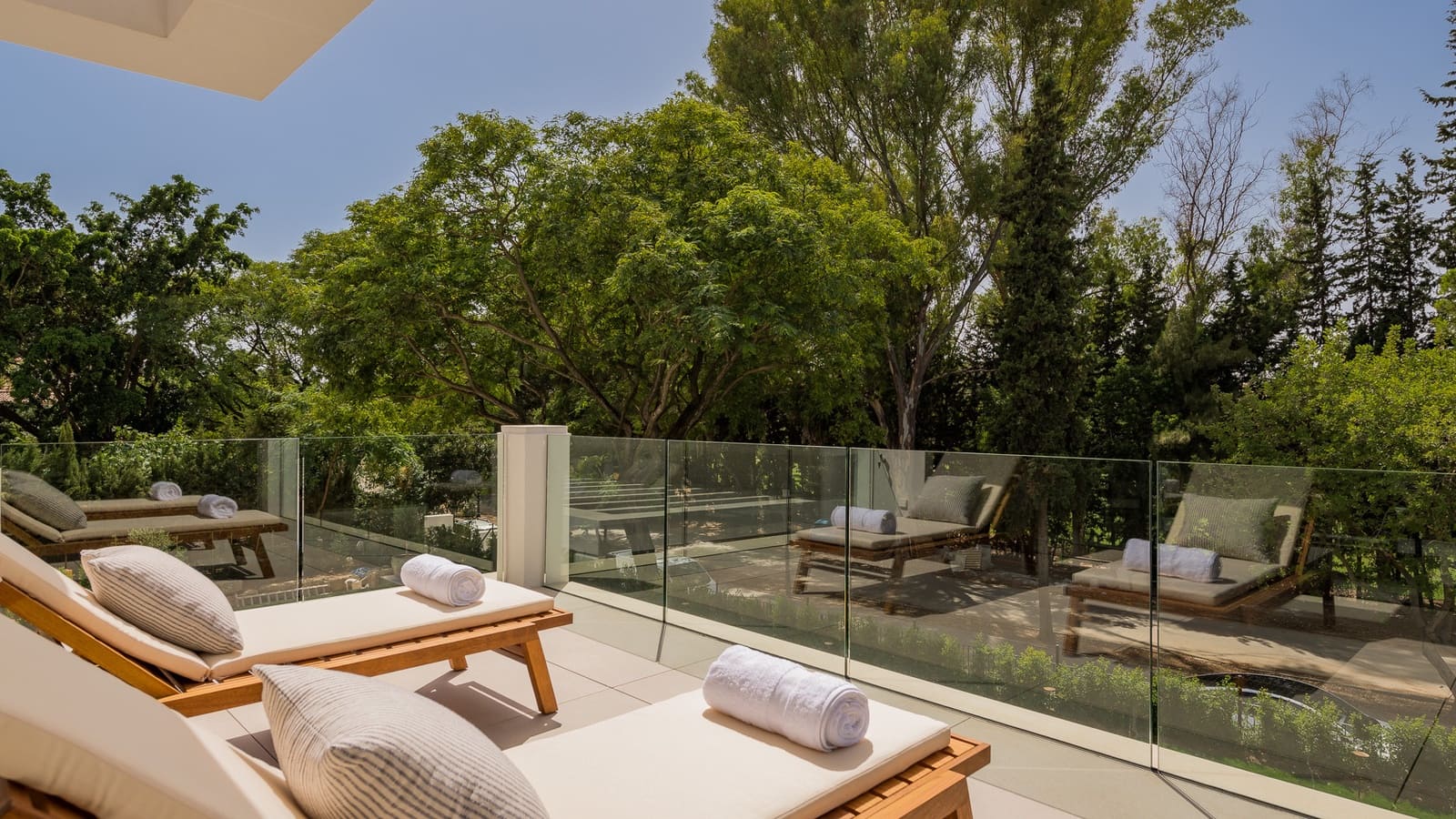 5 camera da letto Villa in vendita in El Paraiso con piscina garage - 6.350.000 € (Rif: 10002143)
