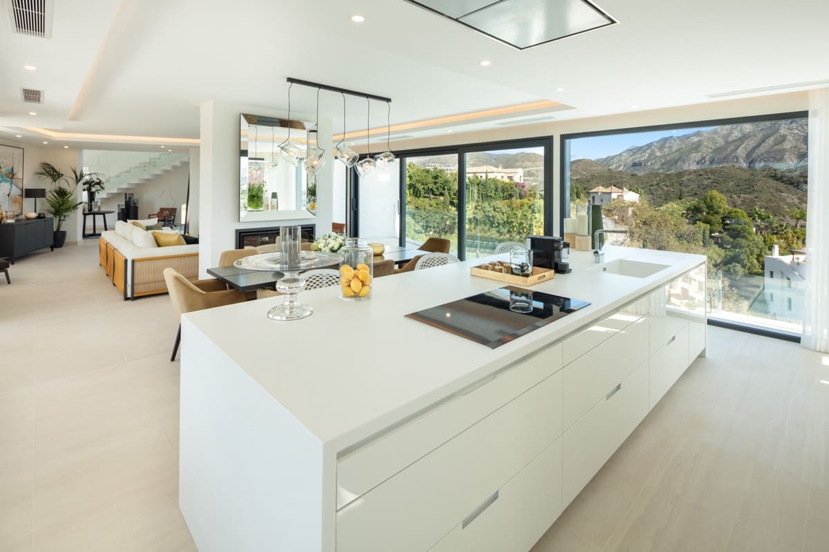 5 Zimmer Villa zu verkaufen in Marbella mit Pool Garage - 5.500.000 € (Ref: 10002146)