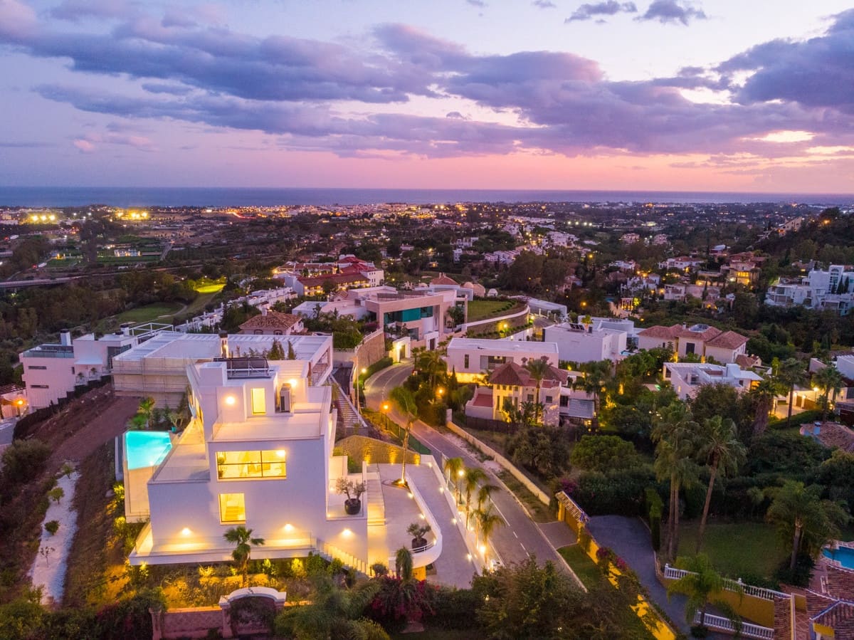 5 Zimmer Villa zu verkaufen in Marbella mit Pool Garage - 5.500.000 € (Ref: 10002146)
