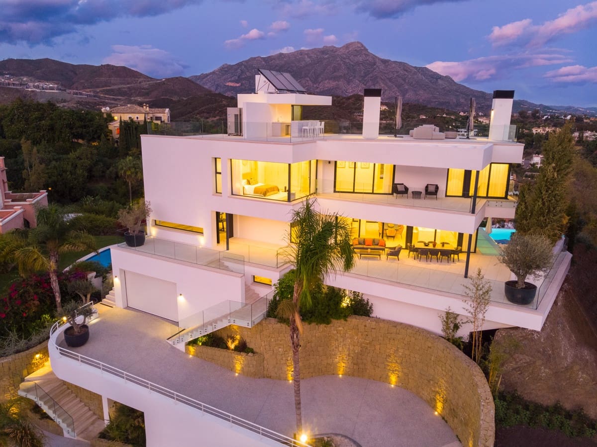 5 Zimmer Villa zu verkaufen in Marbella mit Pool Garage - 5.500.000 € (Ref: 10002146)