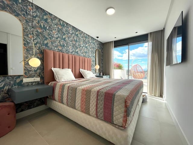 3 slaapkamer Penthouse te koop in Marbella met zwembad garage - € 995.000 (Ref: 10002148)
