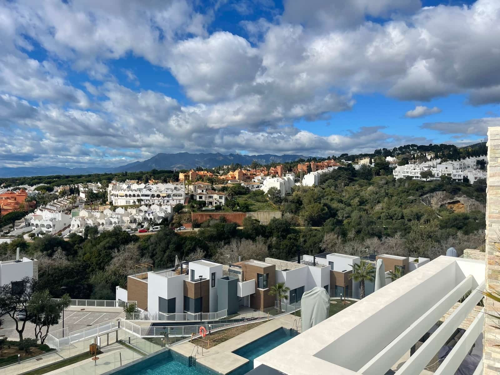 3 slaapkamer Penthouse te koop in Marbella met zwembad garage - € 995.000 (Ref: 10002148)